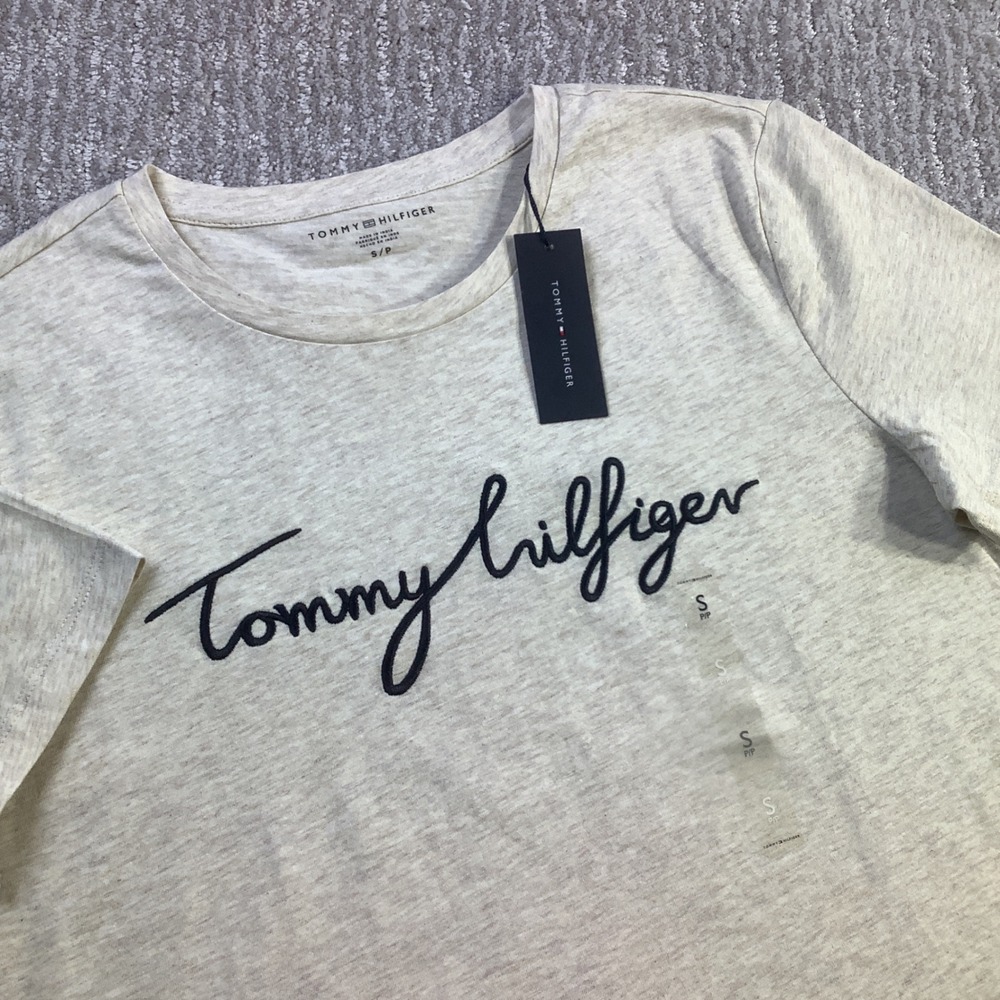 Tommy‎ Hilfiger Womens Embroidered Script Logo T-Shirt Oatmeal Heather Small NWT